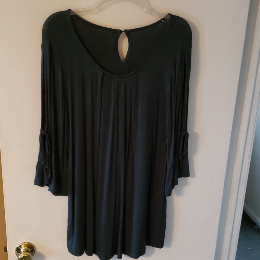 Flowy dark green tunic